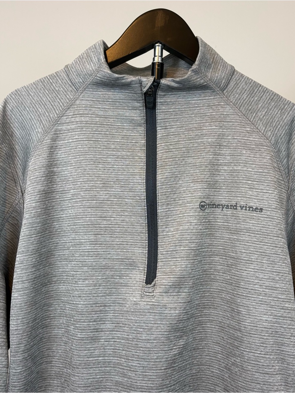 Vineyard Vines Women’s Performance Sankaty Quarter 1/4 Zip Gray Activewear Large
